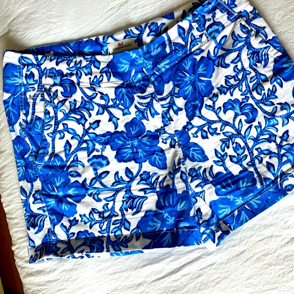 Vineyard Vines, size 10 cotton shorts